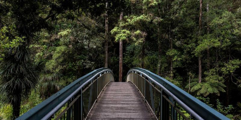 湖南电子维修与塑料焊接利器:长沙宏发工具专业热风枪选型与安全操作全攻略